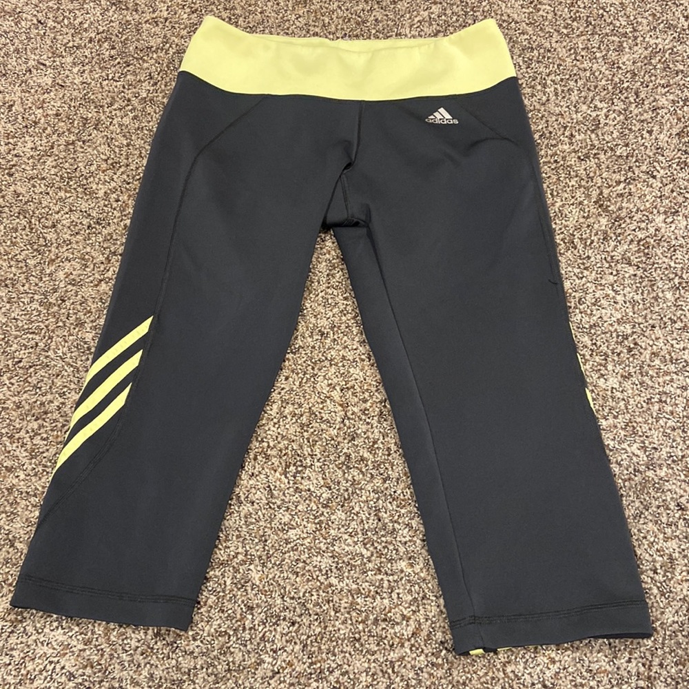 Adidas Capris Size large